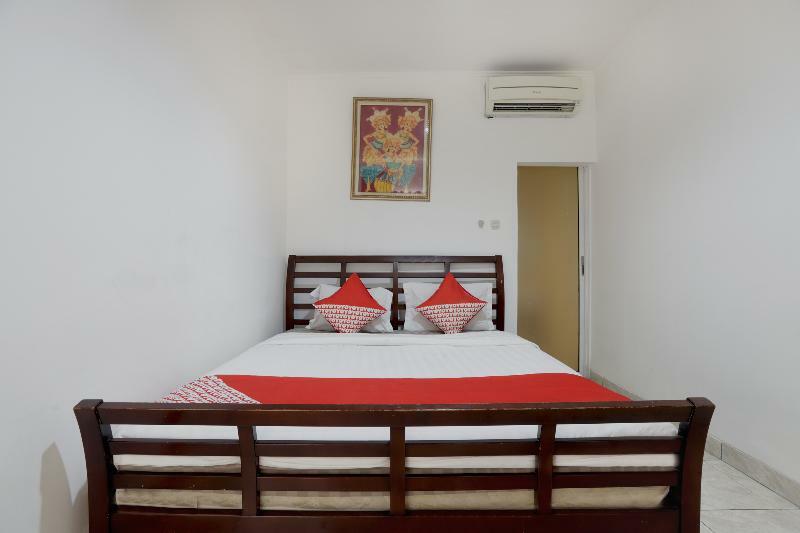 Reddoorz Near Tomang 2 Hotel Jakarta Ngoại thất bức ảnh