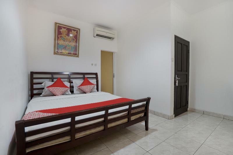 Reddoorz Near Tomang 2 Hotel Jakarta Ngoại thất bức ảnh