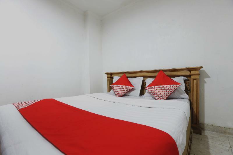 Reddoorz Near Tomang 2 Hotel Jakarta Ngoại thất bức ảnh